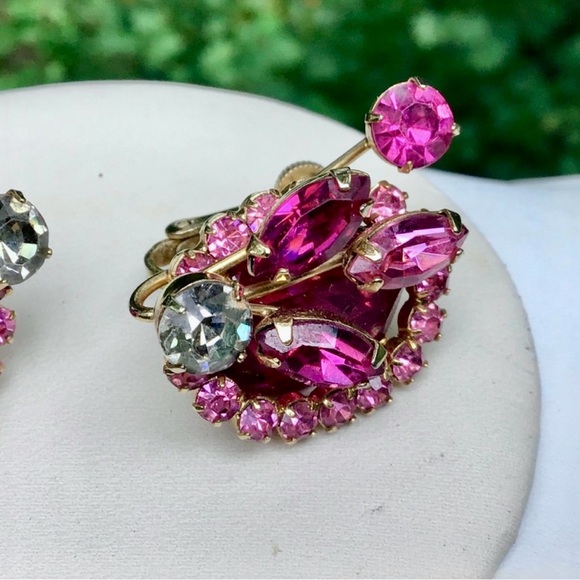 🌺Vintage Vendome Rhinestone Earrings - Picture 6 of 14